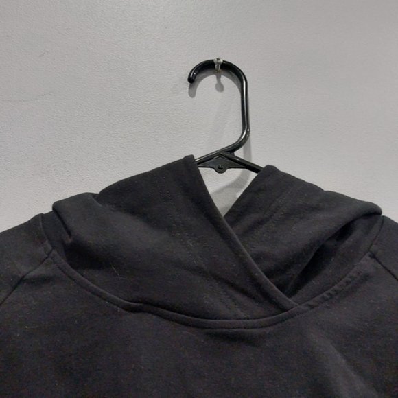 ALPHALETE Black Cropped Longsleeve Hoodie - Picture 2 of 5